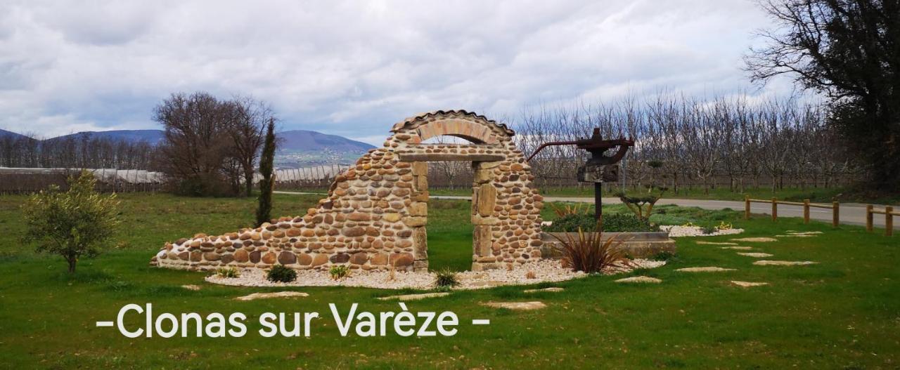 Comme A La Maison Clonas-sur-Vareze Bagian luar foto