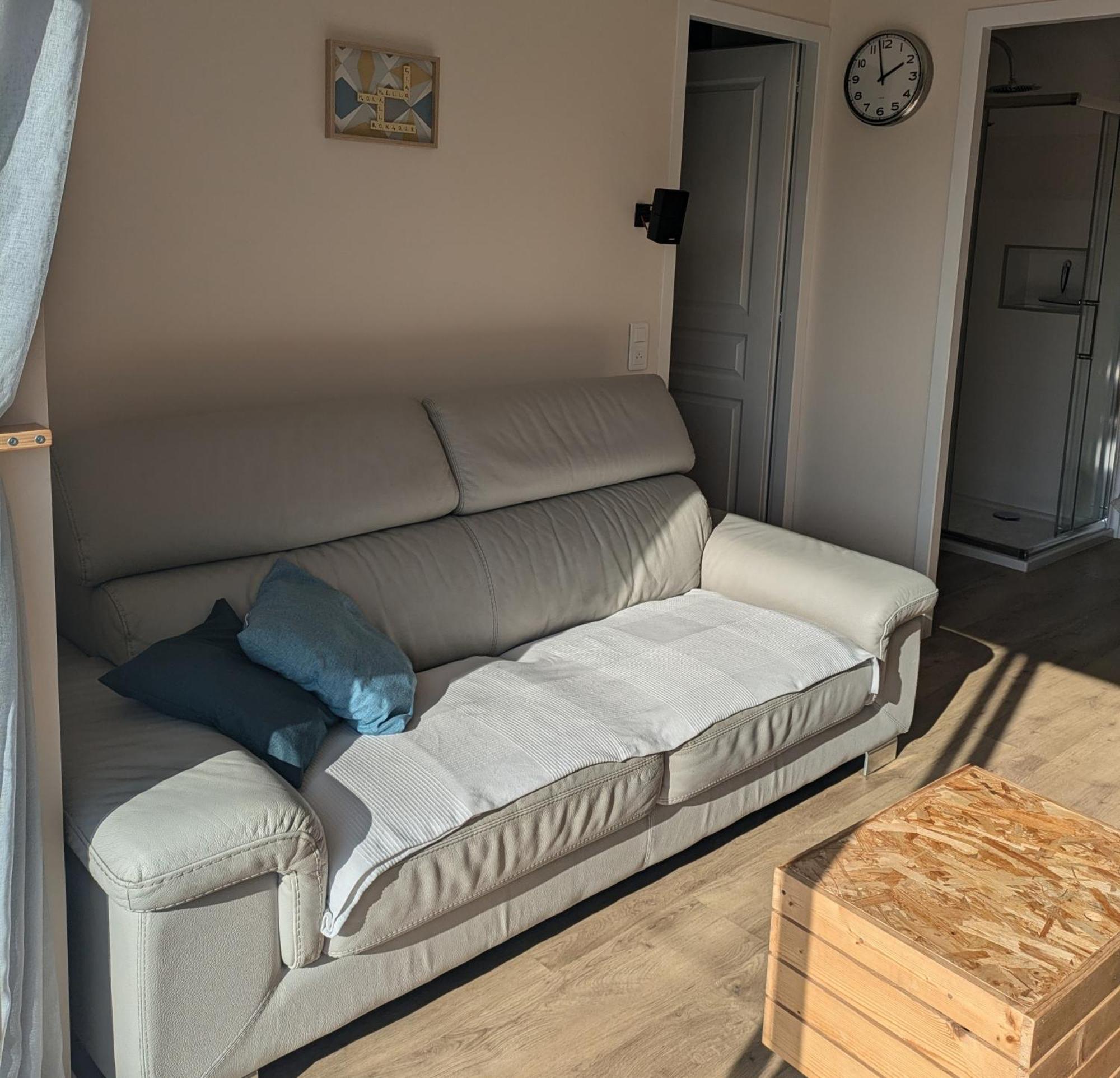 Comme A La Maison Clonas-sur-Vareze Bagian luar foto